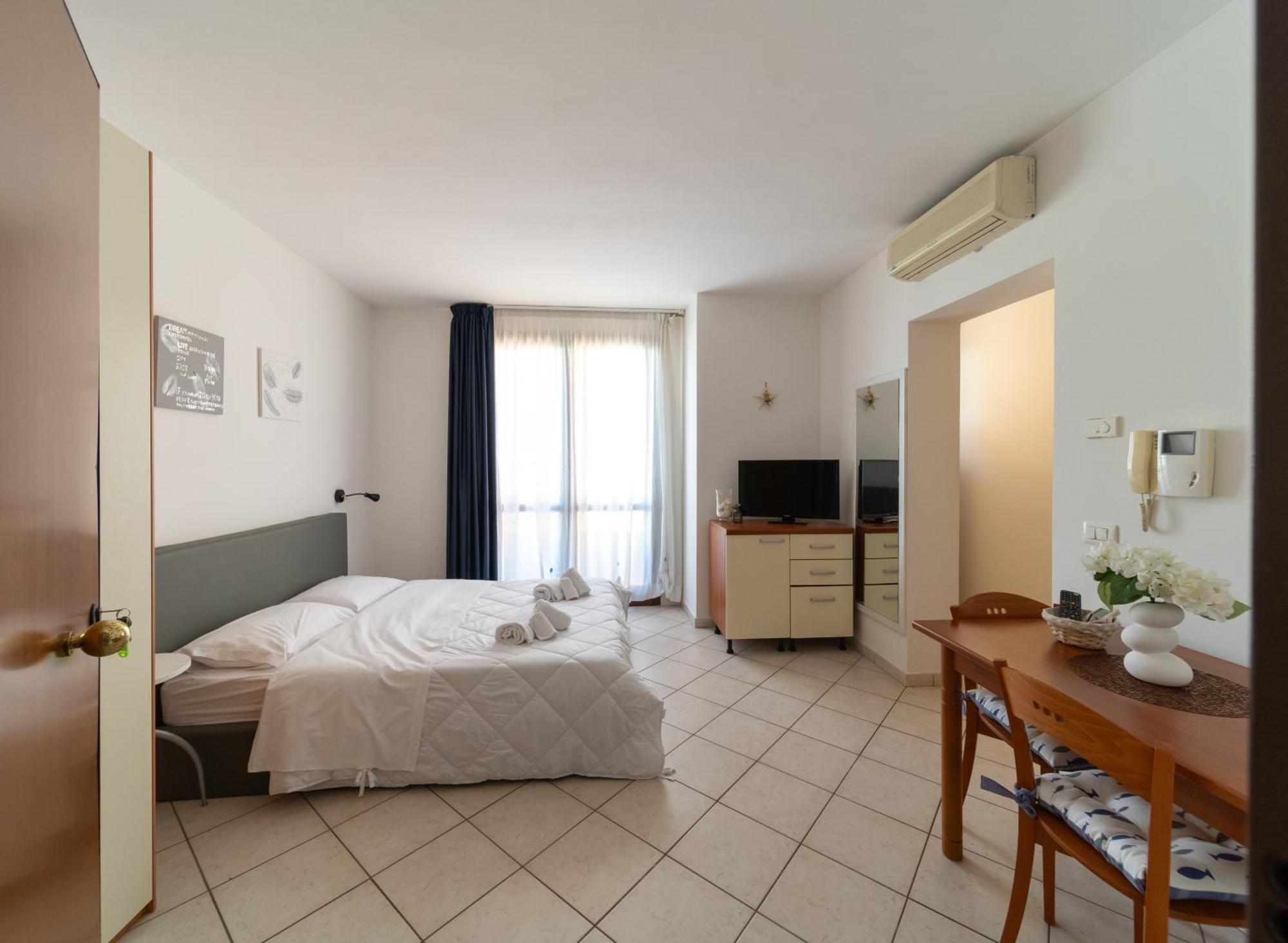 Residence Alessandra Cesenatico Eksteriør bilde